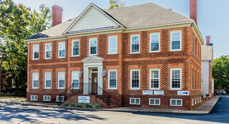 1700 Huguenot Road