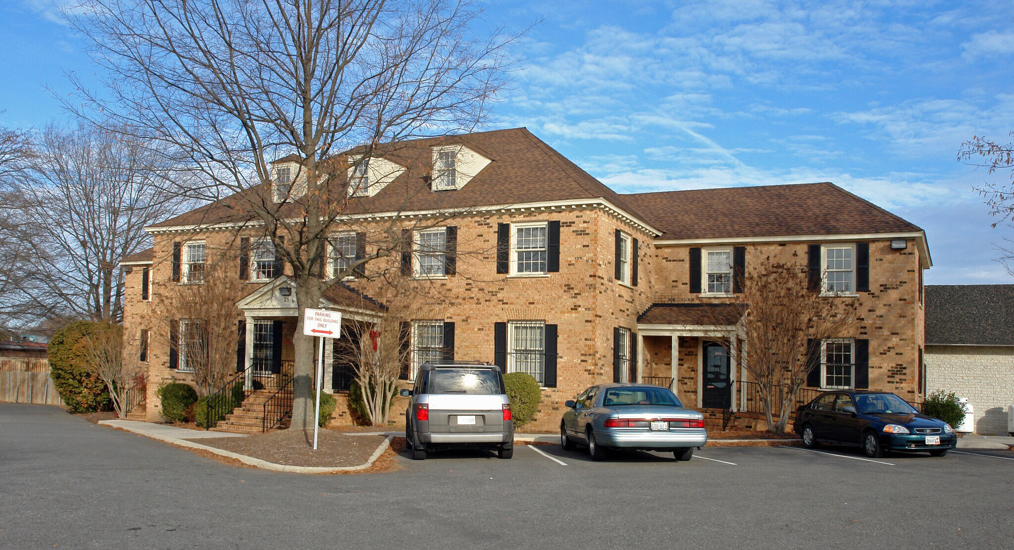 21 Walnut Boulevard