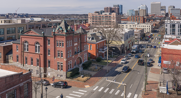 2125 E Main Street